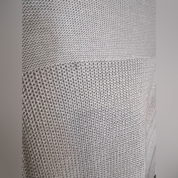 B13.21 St. John's Bay Women's Long Sleeve Floral Embroidered Sweater Grey Small - Picture 6 of 6